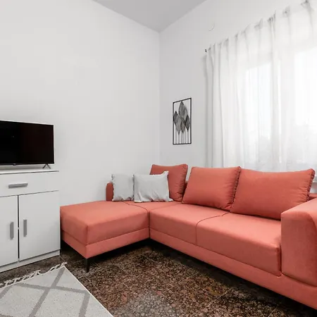 Apartman Family Friendly With A Swimming Pool Krnica, Marcana - 3029 Krnica