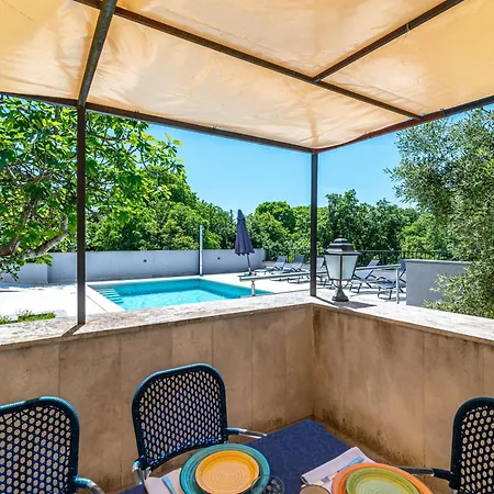 Family Friendly With A Swimming Pool Krnica, Marcana - 3029 Apartman Krnica