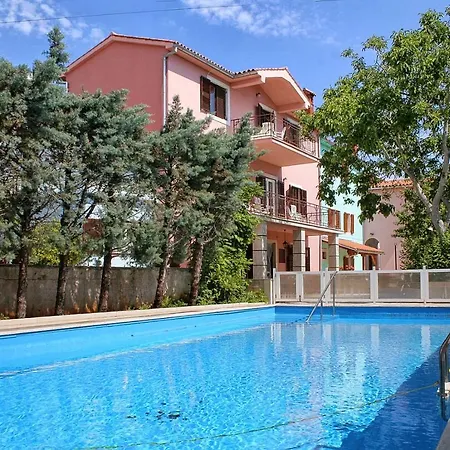 Apartment Family Friendly With A Swimming Pool Krnica, Marcana - 3029