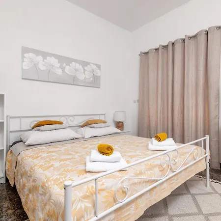 Dom wakacyjny Family Friendly House With A Swimming Pool Krnica, Marcana - 3029 Krnica